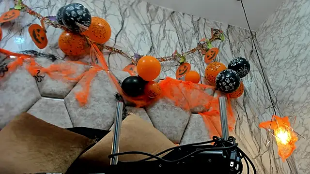 Snapshot of EXOTIC_EBONY_ chatting on October 23, 6:03 pm EXOTIC EBONY  online show from October 23, 6:03 pm