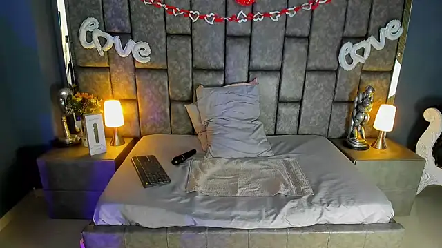 becca scotts online show from September 24, 1:32 pm