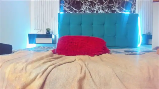 Snapshot of vall0leth_ chatting on October 25, 3:41 pm vall0leth  online show from October 25, 3:41 pm