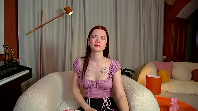 Snapshot of MelissaMays chatting on October 21, 6:56 pm MelissaMays online show from October 21, 6:56 pm