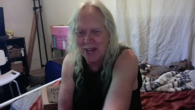 OldLadySara online show from June 13, 12:35 pm