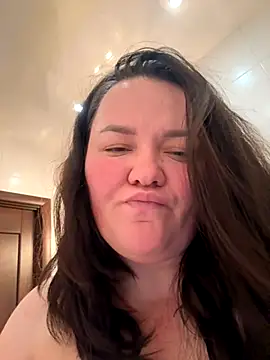 Snapshot of SunnyLeila2101 chatting on September 19, 10:03 am SunnyLeila2101 online show from September 19, 10:03 am