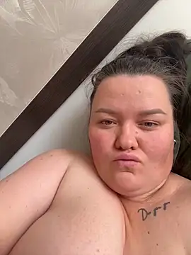 Snapshot of SunnyLeila2101 chatting on September 24, 12:37 pm SunnyLeila2101 online show from September 24, 12:37 pm