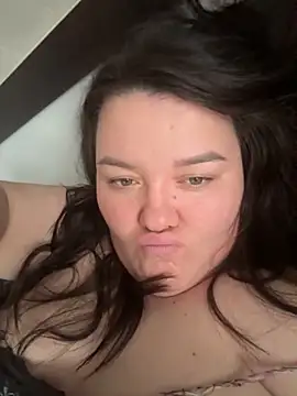 Snapshot of SunnyLeila2101 chatting on September 18, 10:03 am SunnyLeila2101 online show from September 18, 10:03 am