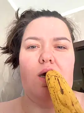 Snapshot of SunnyLeila2101 chatting on September 21, 12:15 pm SunnyLeila2101 online show from September 21, 12:15 pm