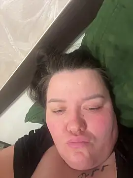 Snapshot of SunnyLeila2101 chatting on October 11, 7:27 pm SunnyLeila2101 online show from October 11, 7:27 pm