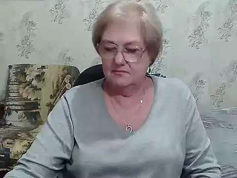 Snapshot of Renata62011 chatting on October 29, 6:32 pm Renata62011 online show from October 29, 6:32 pm