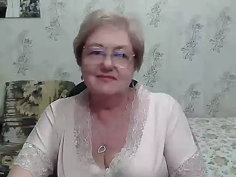 Snapshot of Renata62011 chatting on October 16, 3:47 pm Renata62011 online show from October 16, 3:47 pm