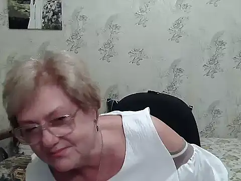 Snapshot of Renata62011 chatting on September 29, 6:57 pm Renata62011 online show from September 29, 6:57 pm