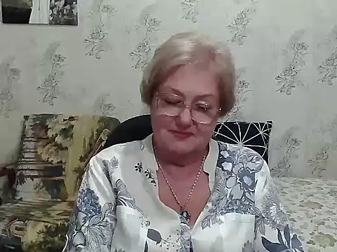 Snapshot of Renata62011 chatting on September 19, 4:39 pm Renata62011 online show from September 19, 4:39 pm