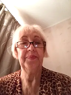 Snapshot of Anatolia5961 chatting on September 17, 4:43 am Anatolia5961 online show from September 17, 4:43 am