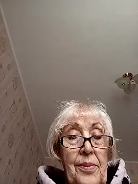 Snapshot of Anatolia5961 chatting on October 16, 7:00 am Anatolia5961 online show from October 16, 7:00 am