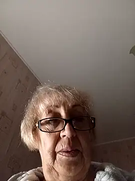 Snapshot of Anatolia5961 chatting on October 22, 3:06 pm Anatolia5961 online show from October 22, 3:06 pm