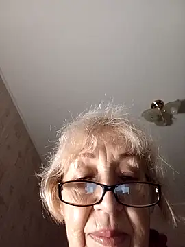 Snapshot of Anatolia5961 chatting on October 27, 4:08 am Anatolia5961 online show from October 27, 4:08 am