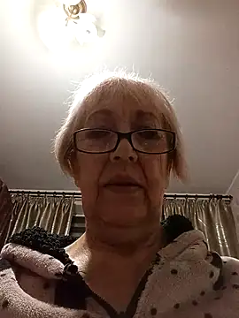 Snapshot of Anatolia5961 chatting on September 30, 2:50 am Anatolia5961 online show from September 30, 2:50 am