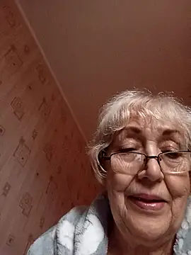 Snapshot of Anatolia5961 chatting on October 30, 4:37 am Anatolia5961 online show from October 30, 4:37 am