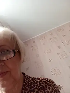 Snapshot of Anatolia5961 chatting on September 20, 9:40 am Anatolia5961 online show from September 20, 9:40 am