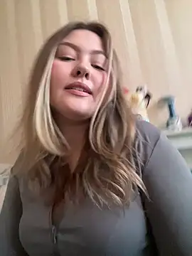 SunshineEmma online show from April 26, 5:43 pm