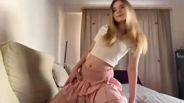 FruityXo online show from January 18, 12:12 pm