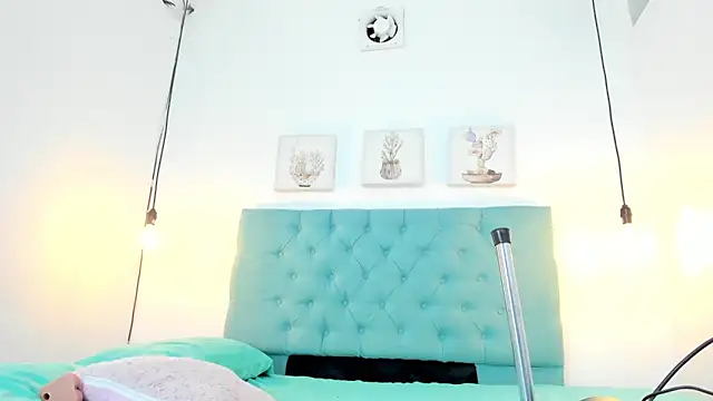 Snapshot of cris_dulce chatting on October 5, 4:12 pm cris dulce online show from October 5, 4:12 pm