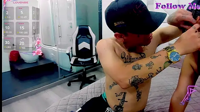 Snapshot of Dangerous_couple_ chatting on September 23, 7:12 pm Dangerous couple  online show from September 23, 7:12 pm