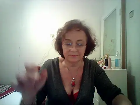 Snapshot of Julia54391 chatting on October 27, 7:41 pm Julia54391 online show from October 27, 7:41 pm