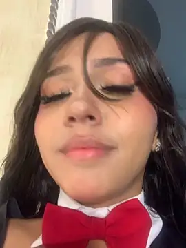 NikoYoon online show from October 27, 3:07 pm