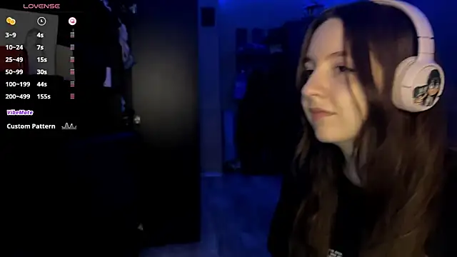 Snapshot of LauretteRagar chatting on September 23, 6:17 pm LauretteRagar online show from September 23, 6:17 pm