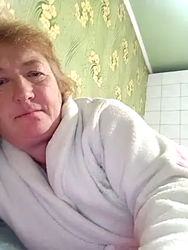 Snapshot of NikaLove49011 chatting on October 20, 7:17 pm NikaLove49011 online show from October 20, 7:17 pm