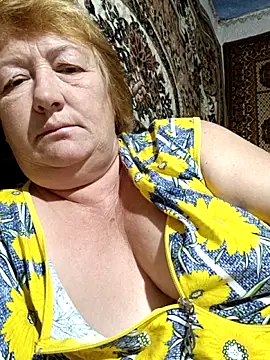 Snapshot of NikaLove49011 chatting on October 2, 5:18 pm NikaLove49011 online show from October 2, 5:18 pm