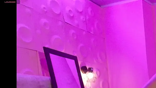 Snapshot of Vanessa_7_ chatting on October 19, 10:01 pm Vanessa 7 online show from October 19, 10:01 pm