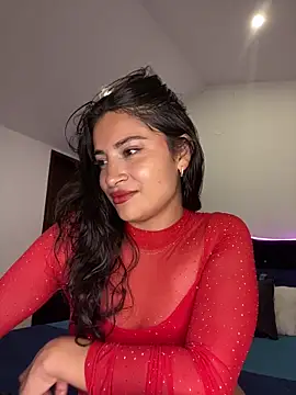 Snapshot of MiaAlarie chatting on October 29, 4:06 am MiaAlarie online show from October 29, 4:06 am