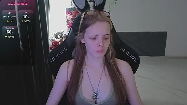 Luna Navy online show from October 24, 9:05 am