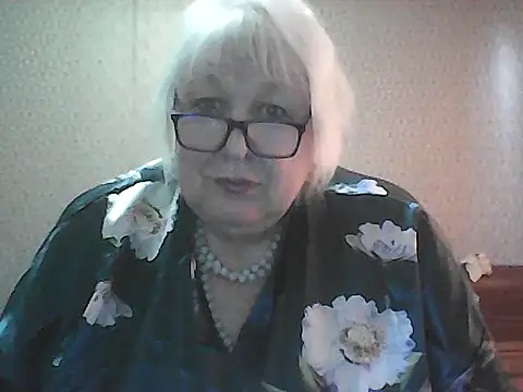 Alexia64231 online show from October 20, 6:49 am