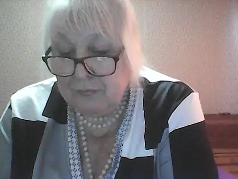 Alexia64231 online show from October 17, 6:27 am