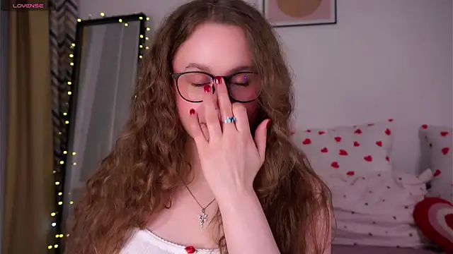 SusannaScholler online show from April 11, 10:35 pm