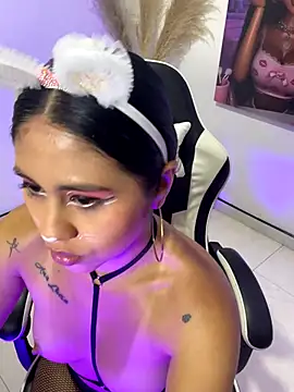 Snapshot of LuluMonroe_Eup chatting on October 19, 3:41 am LuluMonroe Eup online show from October 19, 3:41 am