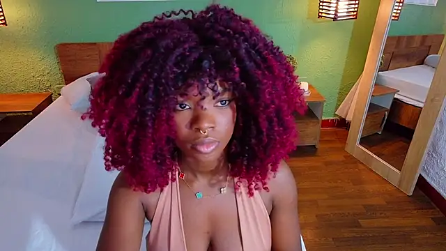 Chocolatte dreams online show from October 4, 12:55 pm