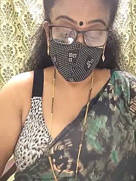 Snapshot of sweet-lotus chatting on October 18, 7:04 pm sweet-lotus online show from October 18, 7:04 pm