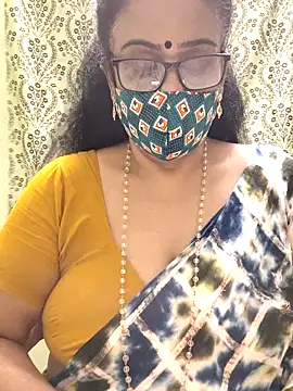 Snapshot of sweet-lotus chatting on October 6, 5:07 pm sweet-lotus online show from October 6, 5:07 pm