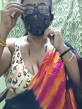 Snapshot of sweet-lotus chatting on October 21, 10:47 pm sweet-lotus online show from October 21, 10:47 pm