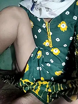 Snapshot of Hotty-Monaa chatting on October 30, 5:25 pm Hotty-Monaa online show from October 30, 5:25 pm