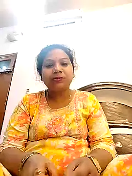 Snapshot of Cute-Janvi20 chatting on October 5, 8:14 pm Cute-Janvi20 online show from October 5, 8:14 pm