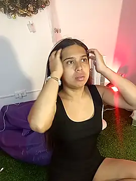 Snapshot of VioletaBliss1 chatting on October 6, 12:11 pm VioletaBliss1 online show from October 6, 12:11 pm