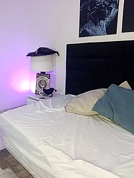 Snapshot of VioletaBliss1 chatting on October 7, 12:20 pm VioletaBliss1 online show from October 7, 12:20 pm