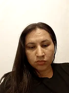 victoriadaniela online show from April 16, 1:50 am