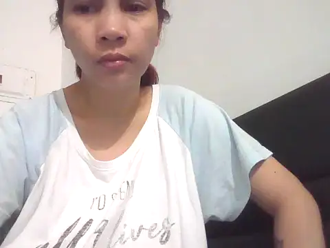 ivyloving4you online show from October 16, 10:12 pm