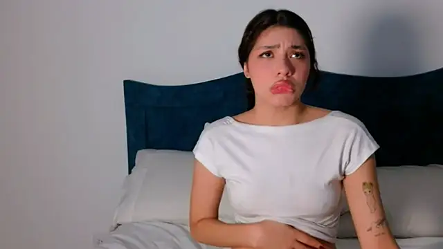 Snapshot of angelinhaaa chatting on September 25, 2:54 am angelinhaaa online show from September 25, 2:54 am