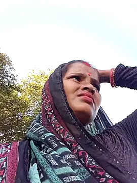 Snapshot of Neelamt12 chatting on September 23, 10:46 am Neelamt12 online show from September 23, 10:46 am