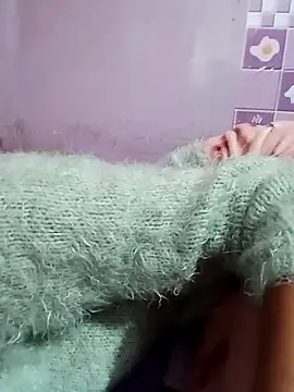 Snapshot of Sandhya_77 chatting on October 31, 8:29 am Sandhya 77 online show from October 31, 8:29 am